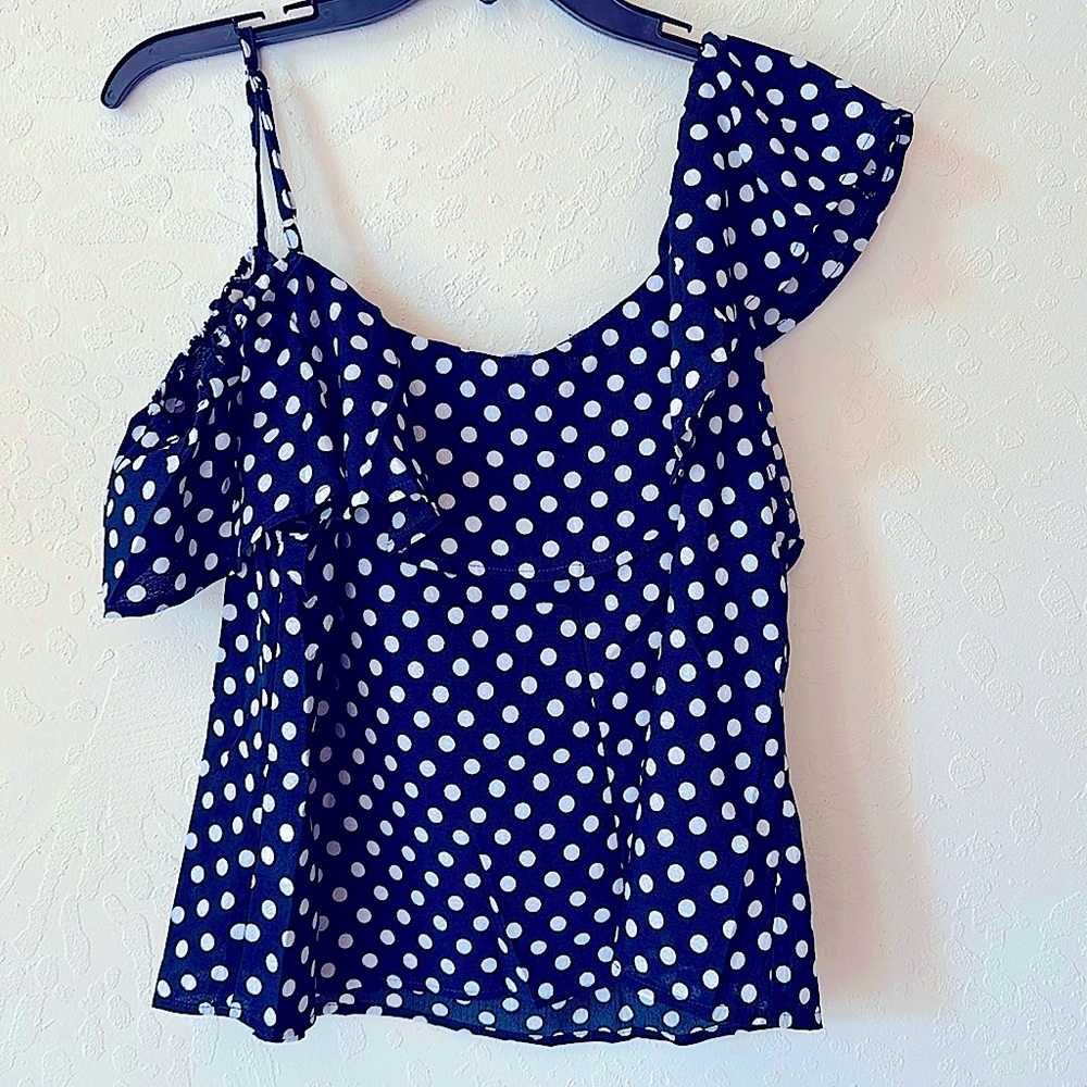 POLKA-DOT COLD SHOULDER BLOUSE (Bright navy blue/white)